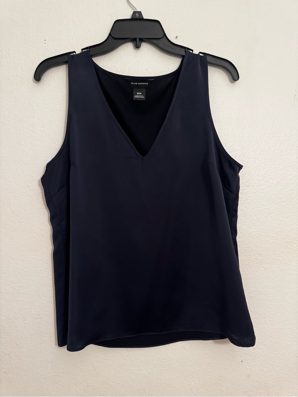 Club Monaco Navy V-Neck Sleeveless Shell Top
